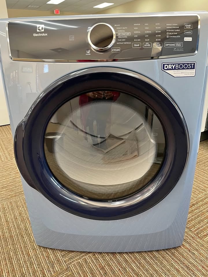 Electrolux 27" Electric Dryer with DryBoost — Blue
