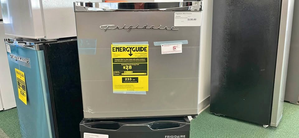 Frigidaire 1.1 Cu. Ft. Retro Mini Freezer — Silver