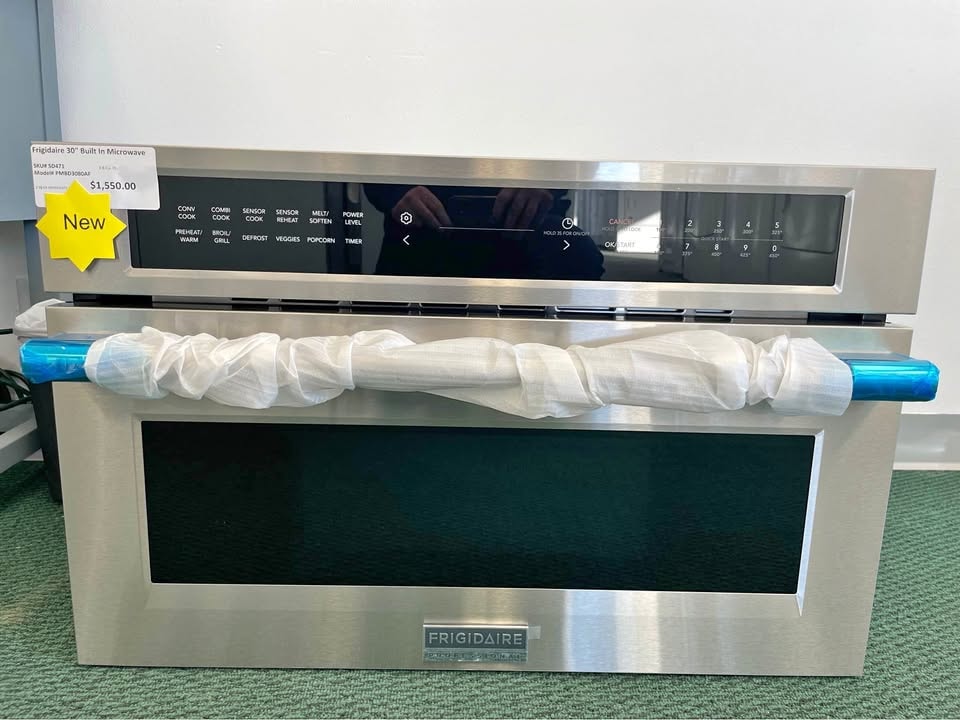 Frigidaire 30" Built-In Microwave Oven