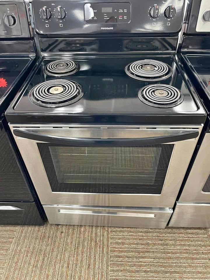 Frigidaire 30" Freestanding Electric Range — Black