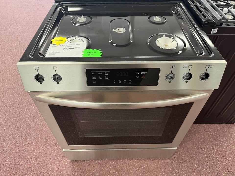Frigidaire 30" Freestanding Gas Range