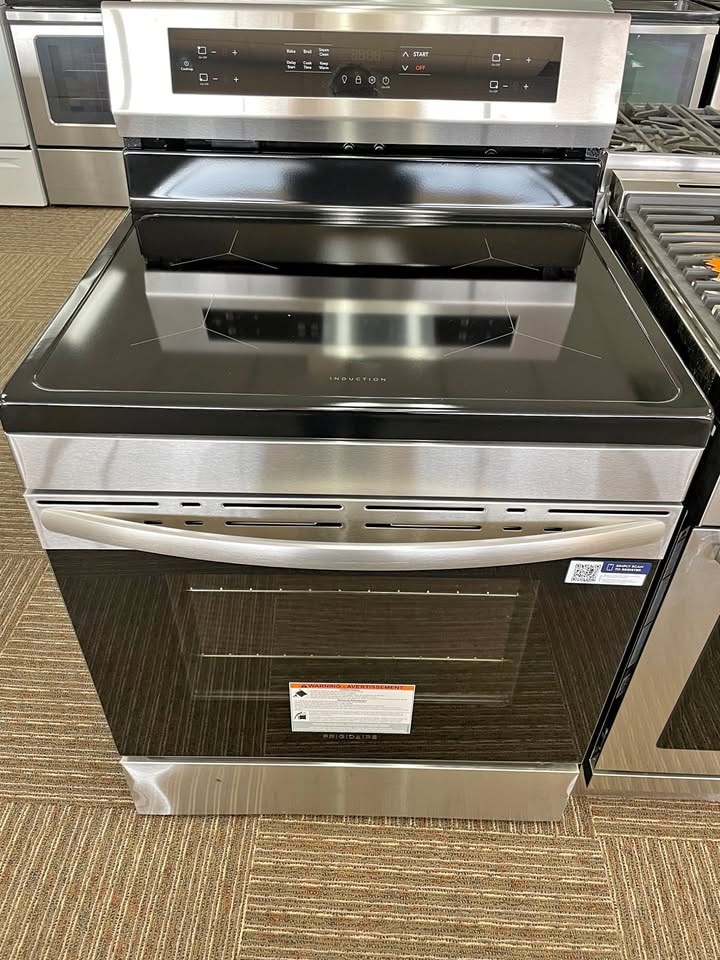 Frigidaire 30" Freestanding Induction Range — Stainless Steel