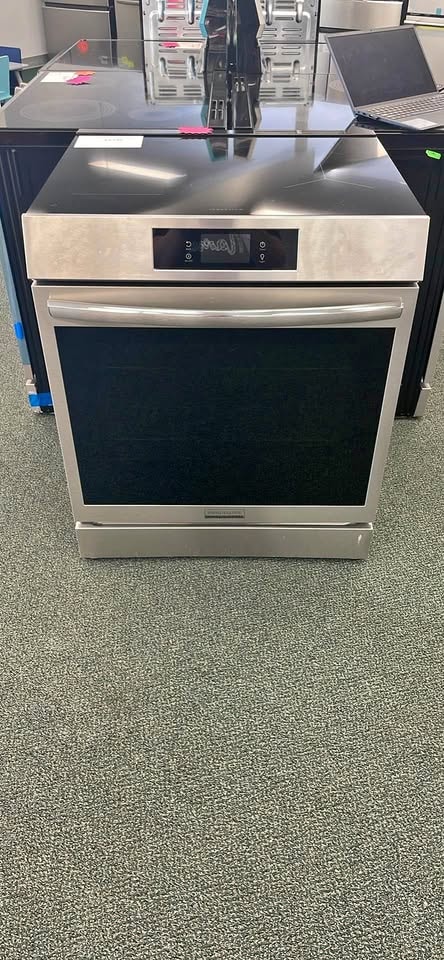Frigidaire 30" Slide In Induction Range