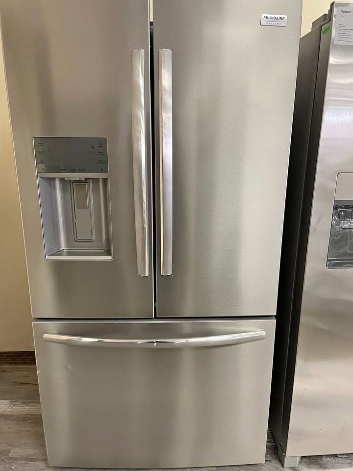 Frigidaire Gallery 36" Counter Depth French Door 22.6 cu. ft. — Silver | Greenville