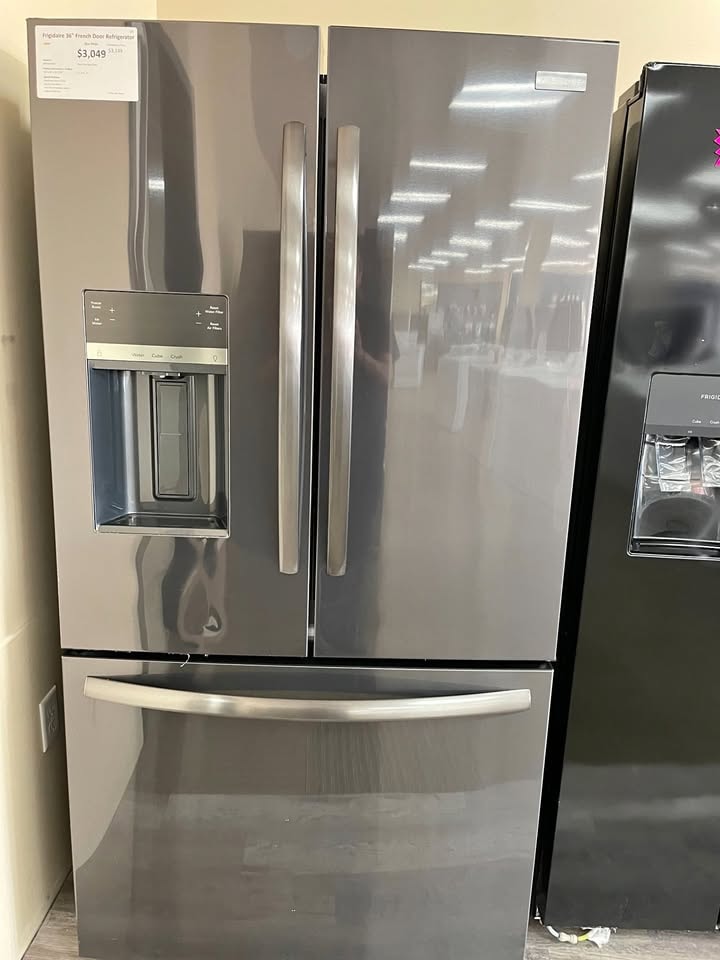 Frigidaire 36" French Door Refrigerator