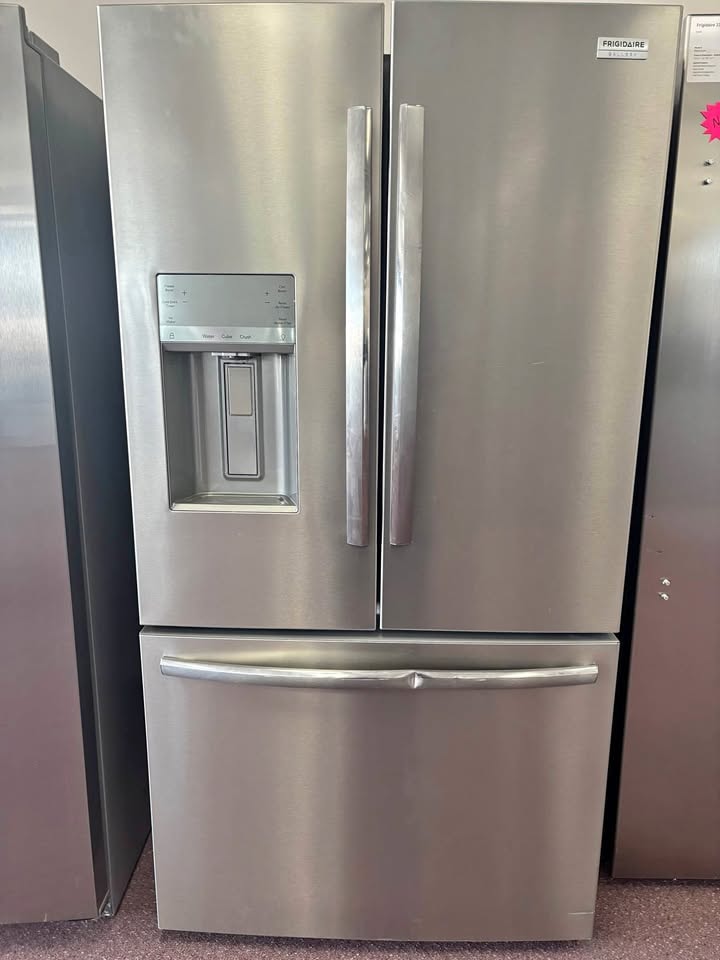 Frigidaire 36" French Door Refrigerator