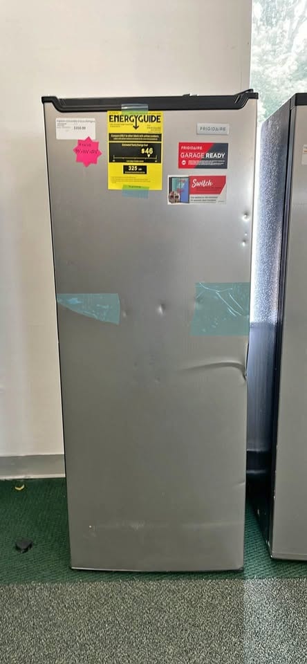 Frigidaire 7 Cu. Ft. Convertible Upright Fridge/Freezer