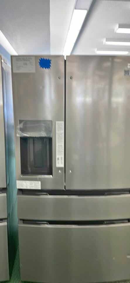 Frigidaire Gallery 36" 4-Door French Door 26.3 cu. ft. — Stainless | Ionia