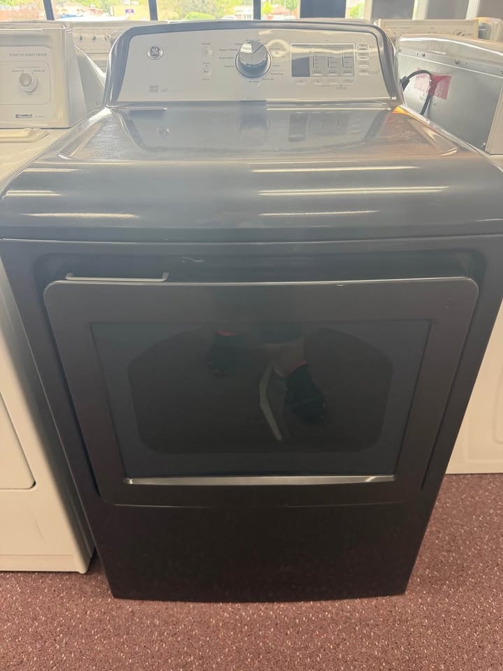 GE 27" Electric Dryer