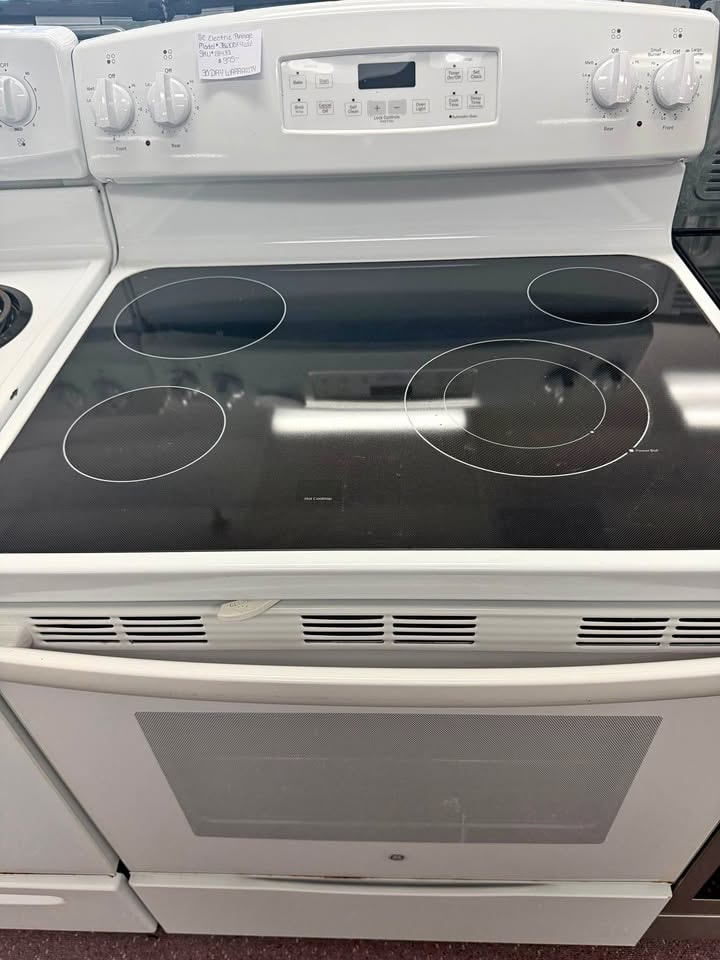GE 30" Freestanding Electric Range