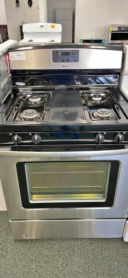 GE 30" Freestanding Gas Range 4.8 Cu. Ft. — White