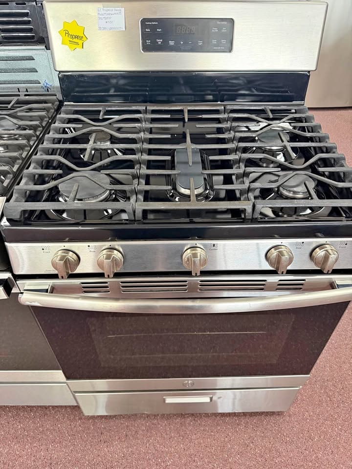 GE 30" Freestanding Propane Range
