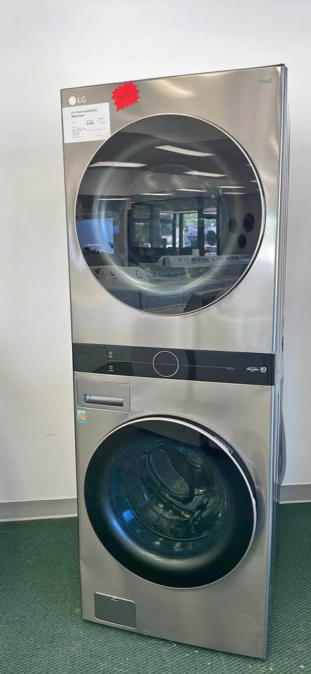 LG 27" Smart Electric WashTower — Graphite Steel