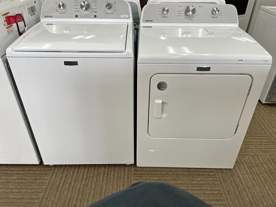 Maytag 28" Top Load Smart Washer & 29" Gas Dryer Set — White