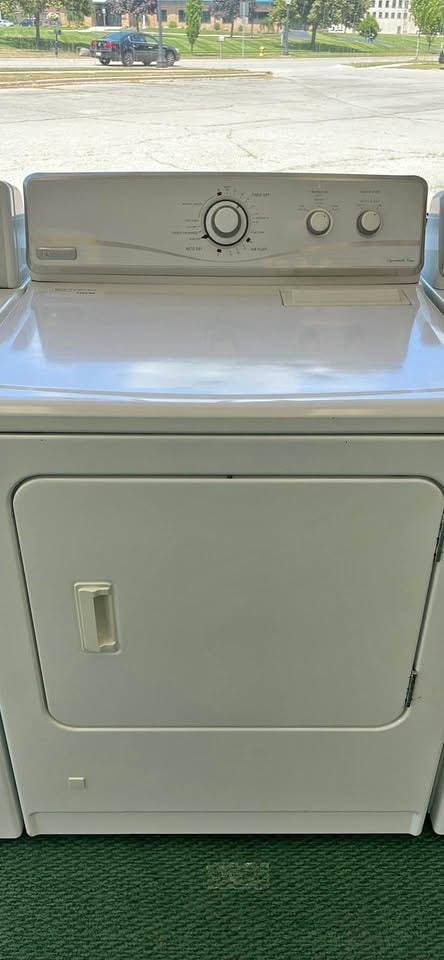 Maytag 29" Gas Dryer — White