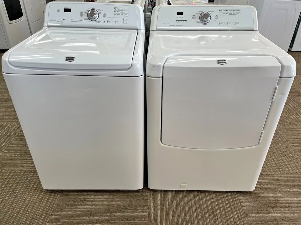 Maytag Bravos 28" Top-Load Washer & 29" Gas Dryer Set — White