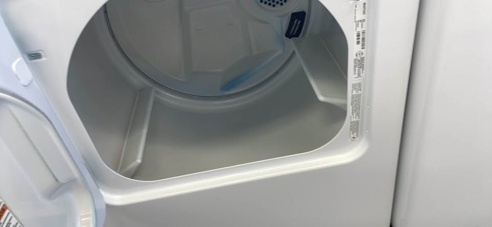 Maytag Top Load Washer & Gas Dryer Set