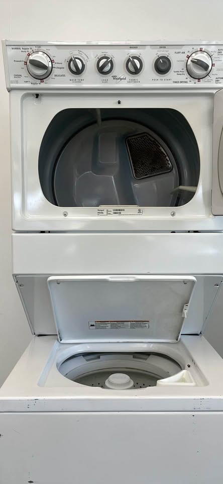 Whirlpool 27" Electric Laundry Center — Washer/Dryer Combo