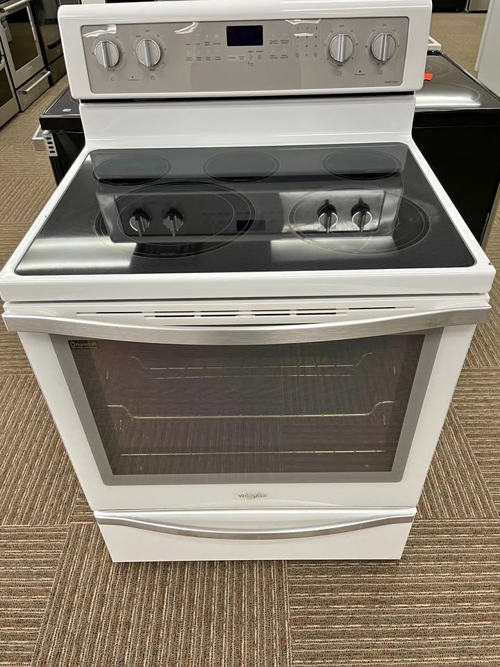 Whirlpool 30" Freestanding Electric Range — White