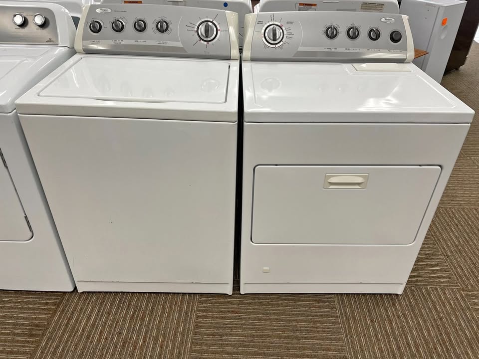 Whirlpool 27" Top-Load Washer & 29" Gas Dryer Set — White